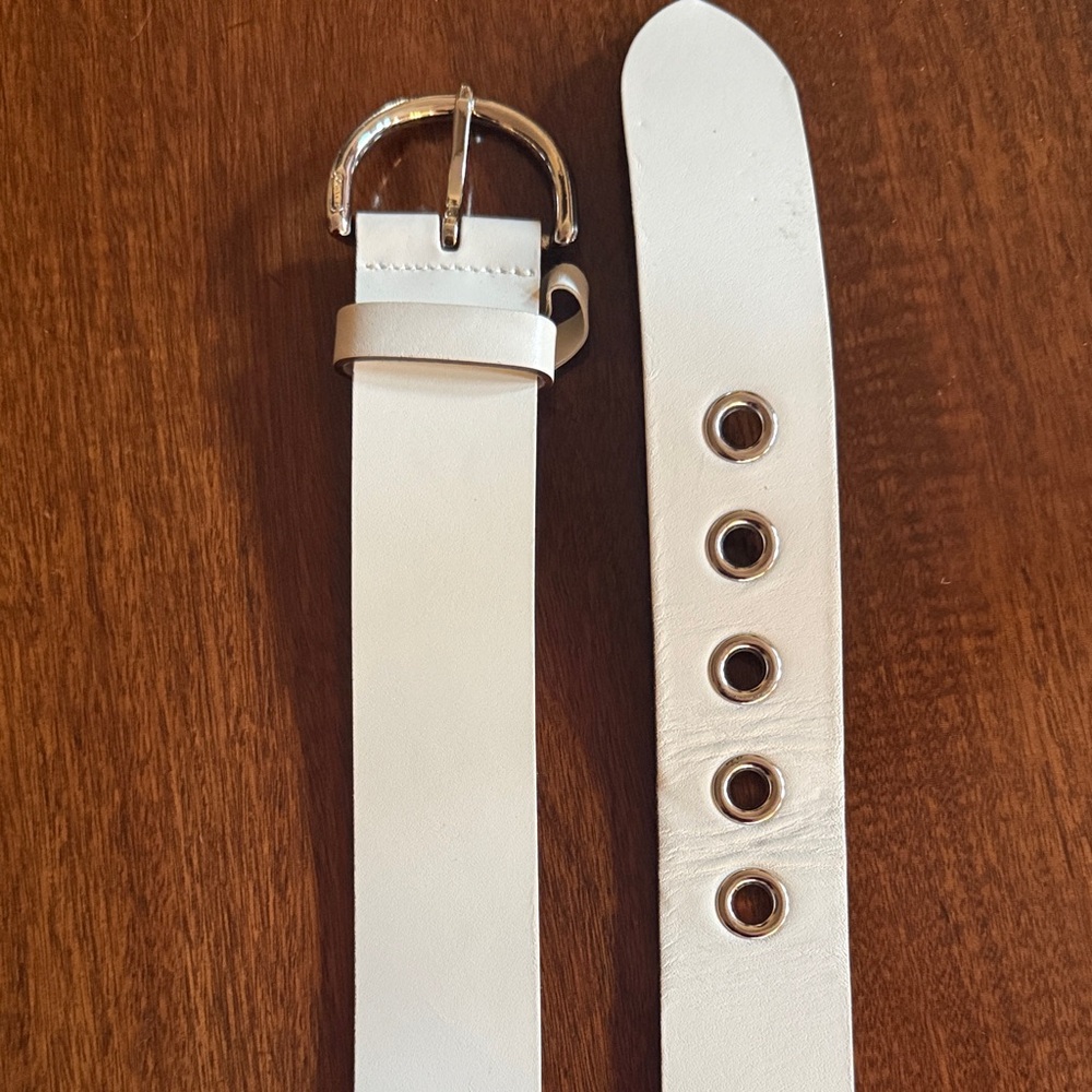 Coach White Leather Belt with Silver Buckle